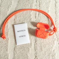 新品　BOTTEGA VENETA AIRPODS PRO ケース オレンジ 2025年最新】bottega veneta airpods proの人気アイテム - メルカリ