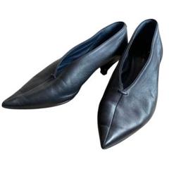 Milk　CÉLINE フィービー 期　ブラックパンプス CELINE 美品 セリーヌ フィービー期 バックストラップ フラット