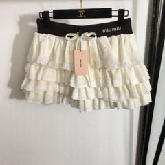 miumiu ミュウミュウ　フレアスカート タック グレージュ⭐︎クリーニング済⭐︎ miumiu ミュウミュウフレアスカート タック グレージュ