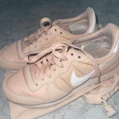 NIKE スニーカー　レディース　24.5㎝