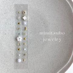 耳ツボジュエリー　耳つぼジュエリー　チタン粒　ゴールド　ハート　クローバー　花のサムネイル