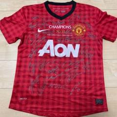 【国内正規総代理店アイテム】 MANCHESTER UTD2013CHAMPIONS記念サイン入りユニホーム - メルカリ ウェア