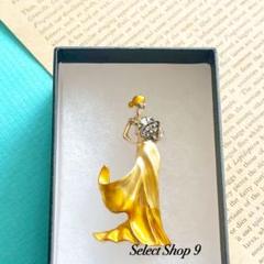 【レア】黒いドレスの貴婦人　ビーズ　アクセサリー　ブローチ 星箱Works】 黒薔薇の貴婦人 編み上げビスチェ風ドレス