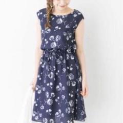 美品【アーバンリサーチロッソ】 フレンチリーブ花柄ワンピース ひざ丈　総ゴム　紺
