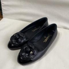 CHANEL ブラック フラットシューズ カメリア