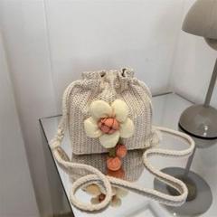 花の装飾付きショルダーバッグ ベージュ