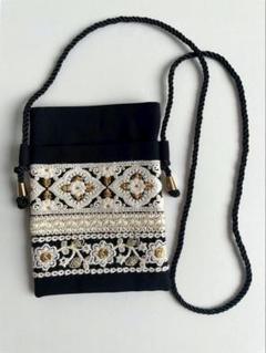 スマホショルダーバッグ　インド刺繍バッグ　ショルダーバッグ　ハンドメイドバッグ