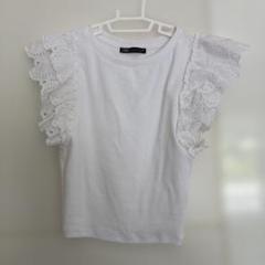 新品未使用⭐️ZARA クロップドTシャツのサムネイル