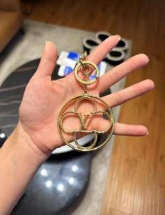 極美品Louis Vuitton LVロゴ キーホルダー　チャームのみ LOUIS VUITTON ルイヴィトン チェーンLVパドロック M00538
