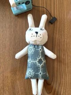 ハンドメイドミナペルホネン ぬいぐるみ おとぼけうさぎさん