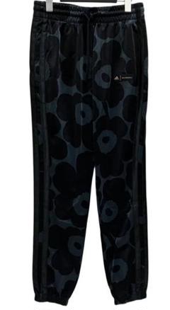 （即日発送）adidas × marimekko トラックパンツ　高級感　艶あり 即日発送）adidas × marimekko トラックパンツ 高級感 艶あり