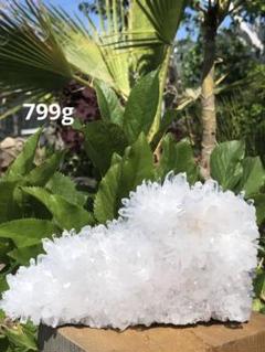 799g 透明感拔群　キラキラ　レムリアン の様に　菊花水晶　クラスター