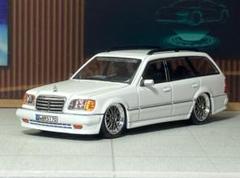メルセデス・ベンツ ポスターフレーム　希少　レア　自動車 メルセデスベンツ Eクラス(ミディアム) 280TE-3.6AMG改公認