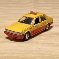 トミカ トヨタ カローラ セダン タクシー 梅田 No.32 1/61 トミカ トヨタ カローラ セダン タクシー 梅田 No.32 1/61