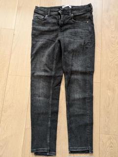 ZARA ダークグレー スキニーデニム