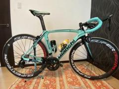 FONDRIEST TF4 ZIPPカーボンホイール 完成車 - メルカリ の激安 FONDRIEST TF4 ZIPPカーボンホイール 完成車 自転車本体