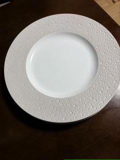 Bernardaud テクスチャー付き大皿ホワイトプレート