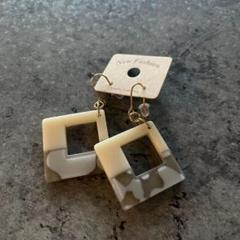 【Angie】retroバブルドットアクリルスクエア ピアス グレー