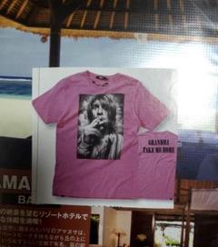 美品メンズHYSTERIC GLAMOURのTシャツ
