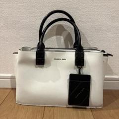 CHARLES & KEITH ホワイトハンドバッグ ショルダーバッグ