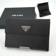 ✨未使用に近い✨　PRADA ミニ財布　サフィアーノレザー　三角プレート　黒色