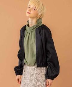 美品 UNITED TOKYO ユナイテッドトウキョウ ギャザーブルゾン 美品 UNITED TOKYO ユナイテッドトウキョウ ギャザーブルゾン