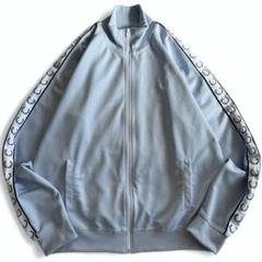 【限定カラー！XLサイズ】フレッドペリー トラックジャケット ロゴテーププ 水色 限定カラー！XLサイズ】フレッドペリー トラックジャケット