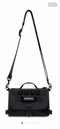 最終値下Balenciaga Le City チャームエッフェル ブラック ◇入手困難◇【BALENCIAGA】LE CITY EIFFEL チャーム