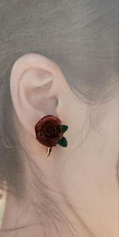 レジン薔薇イヤリング(ネジバネ式)