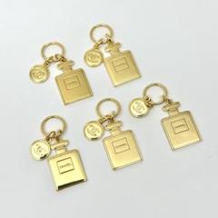 【希少】シャネル　ノベルティ　チャーム　No5赤ボトルチャーム2個セット 希少】シャネル ノベルティ チャーム No5赤ボトルチャーム2個セット