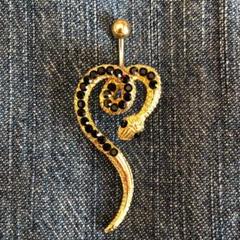 ボディーピアス(へそ)
