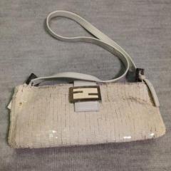 カ*ォ様 FENDI ヴィンテージ　マンマバケット　スパンコール　ハンドバッグ 楽天市場】フェンディ マンマバケット スパンコール