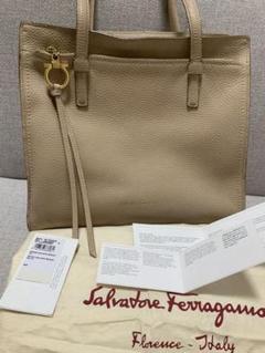 フェラガモ AMYの中古/未使用品 - メルカリ フェラガモ AMYの中古/未使用品 - メルカリ