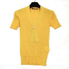 美品✨ グッチ　トップス　リブニット　エンブレム　S　シルク　ストレッチ　黄 美品✨ グッチ トップス リブニット エンブレム S シルク