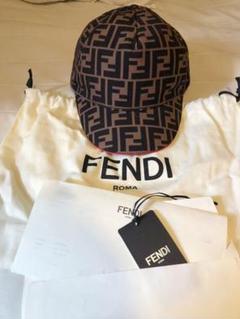 FENDI FFロゴ モノグラム ベースボールキャップ - メルカリ FENDI FFロゴ モノグラム ベースボールキャップ - メルカリ