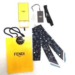 安い 宇宙柄 FENDI 美品！シルクスカーフ メルカリ - 小物