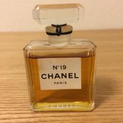 CHANEL シャネル N°19 香水☆