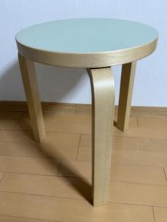 artek スツール60 ピスタチオ　scope 驚きの別注！ Artekの名作・Stool 60に18色の特別モデルが登場