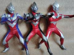 英雄勇像　ウルトラマンティガ ティガブラストほか ※自立しません