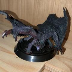 モンスターハンター ゴアマガラ（狂竜化）フィギュア - メルカリ