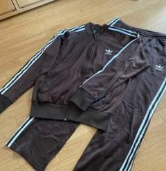 超希少 極美品】70sアディダスUSA製襟付きトラックジャケットクリーム 超希少 極美品】70sアディダスUSA製襟付きトラックジャケットクリーム