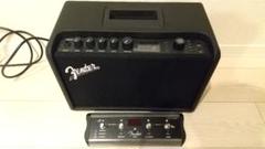 Fender Mustang GT 40 フットスイッチ付