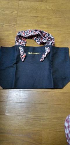 新品未使用MyLittleBox ネイビー トートバッグ 花柄リボンのサムネイル