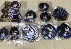 鬼滅の刃　伊黒小芭内　缶バッジ　39点セット 鬼滅の刃 甘露寺蜜璃&伊黒小芭内 缶バッジ 缶バッジスタンド