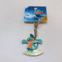 ポケモンサーフキーホルダーレインボーピカチュウ ミジュマル
