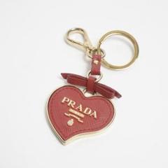 プラダ　チャーム　ハート　赤　ロゴゴールド　エナメル 楽天市場】PRADA プラダ キーリングハートモチーフレターロゴ