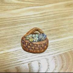 小菅幸子　ブローチ カゴ