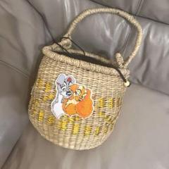 動物刺繍のストローかごバッグ