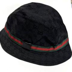 GUCCI ブラックバケットハット シェリーライン　GGパターン GUCCI ブラックバケットハット シェリーライン GGパターン