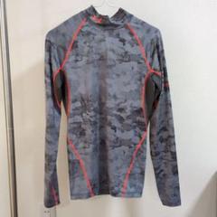 【メンズ】UNDER ARMOUR 迷彩柄 長袖ハイネックシャツ Mサイズ
